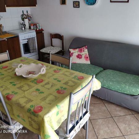 Old Style Flat Apartment Nebida Luaran gambar