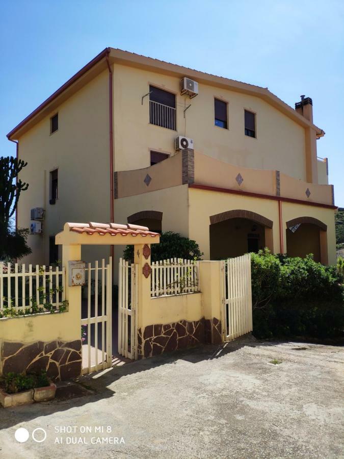 Old Style Flat Apartment Nebida Luaran gambar